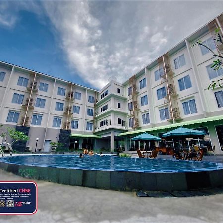 Patra Dumai Hotel Exterior foto